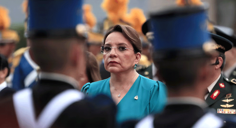 Presidenta de Honduras amenaza con movilizar al Ejército si su partido pierde las elecciones