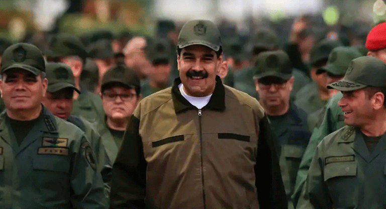 Maduro ordena a fuerza aérea estar «lista» para la defensa