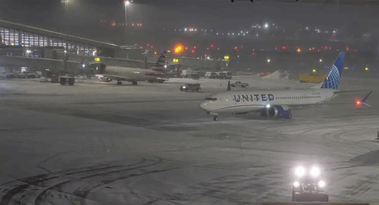 Más de 9,000 vuelos cancelados en EE.UU por intensas nevadas