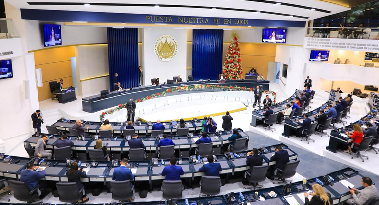 Asamblea reformó nuevamente la Constitución, hoy en favor de magistrados electorales