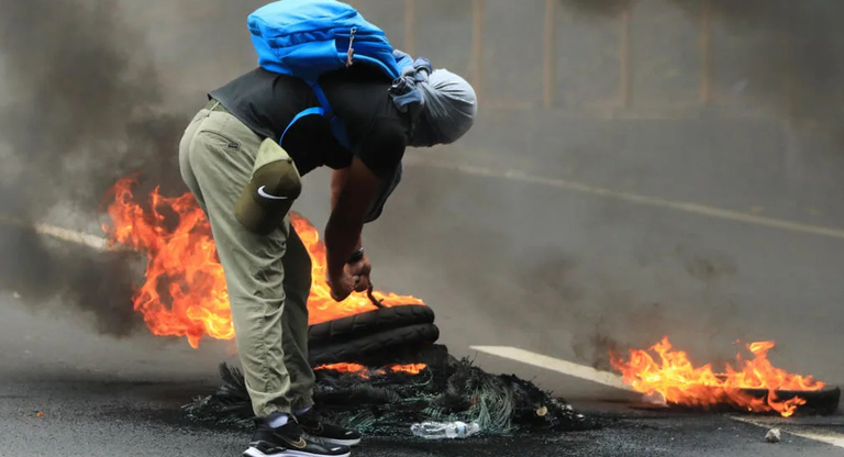 Honduras: Partido Nacional denuncia “autogolpe” de Zelaya con complicidad de Nasralla