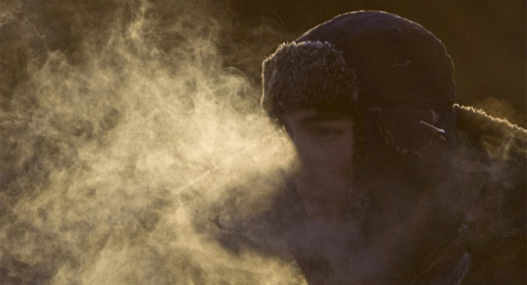 Rusia y Ucrania atacan sus respectivos sistemas energéticos, millones de personas a merced del frio