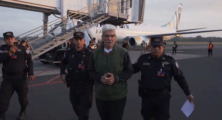 EE.UU deportó a El Salvador a expresidenciable Norman Quijano