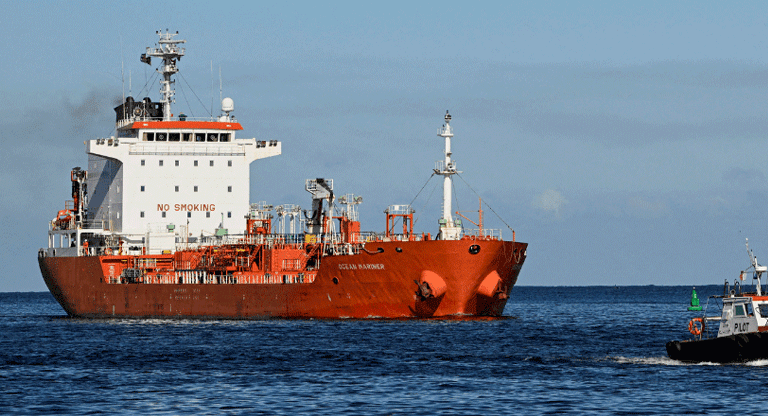 Petróleos de México suspendió envío de crudo a Cuba