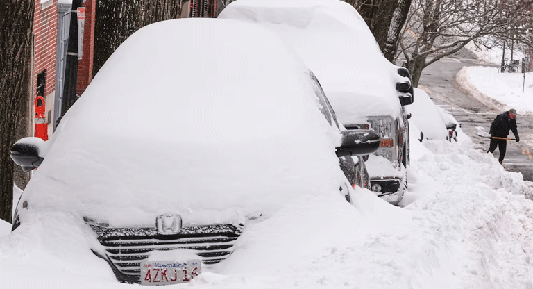 Caos invernal con nevadas históricas y frío ártico mantienen en emergencia a 15 estados de la Unión Americana