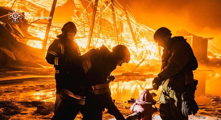 Rusia lanzó un misil balístico y 111 drones contra Ucrania a pesar de tregua energética