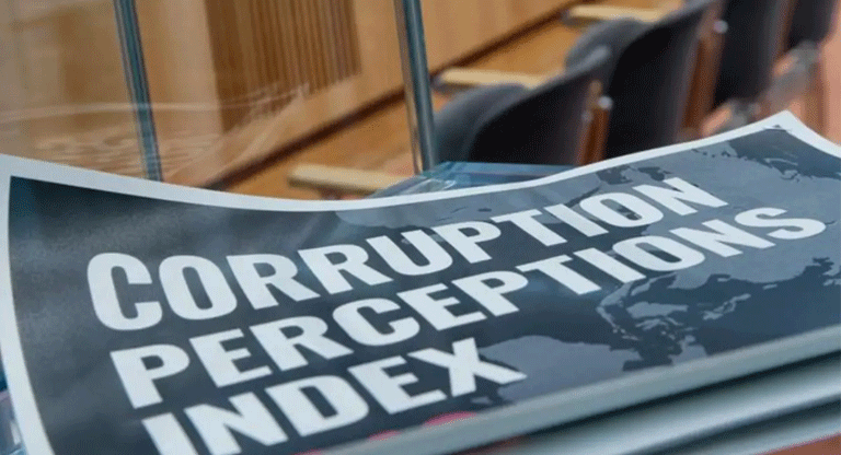 El Salvador atraviesa un momento de caída de la transparencia y las libertades civiles: TI