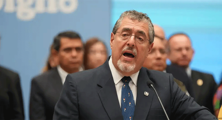 Presidente de Guatemala asegura que ha controlado a pandillas