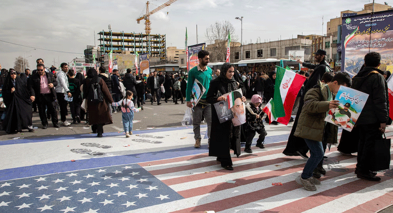 Estados Unidos se alista para un eventual enfrentamiento militar con Irán