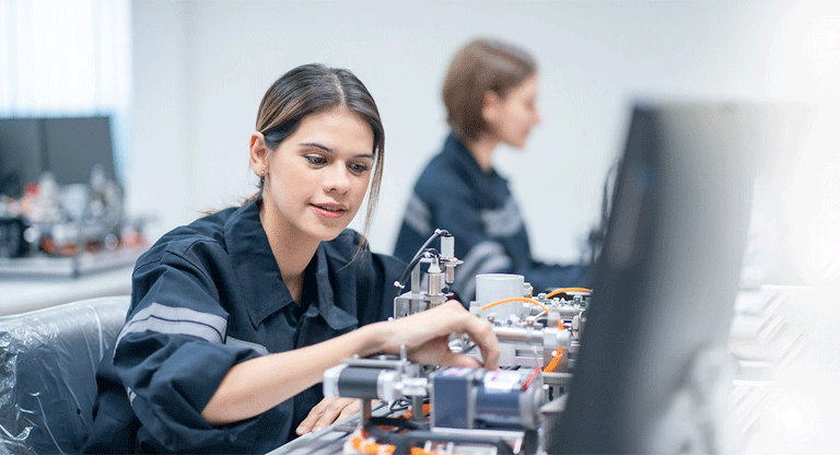 Mujeres y liderazgo tecnológico: la transformación científica que redefine a Centroamérica hacia 2026