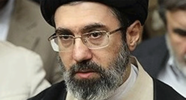 El hijo de Khamenei, Mojtaba, podría ser el nuevo líder supremo de Irán