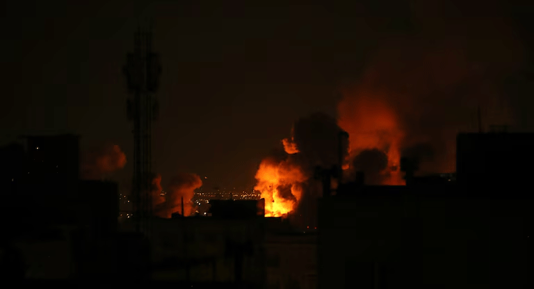 Israel lanzó un nuevo ataque a gran escala contra Irán y Líbano