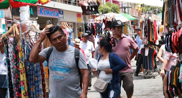 Uno de cada diez salvadoreños perdió su empleo en 2025 y más de la mitad no logró recolocarse