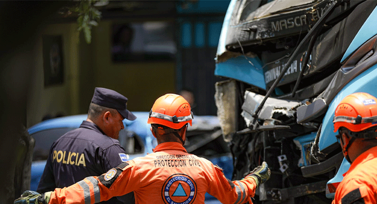Accidente múltiple reabre debate sobre seguridad vial y transporte público