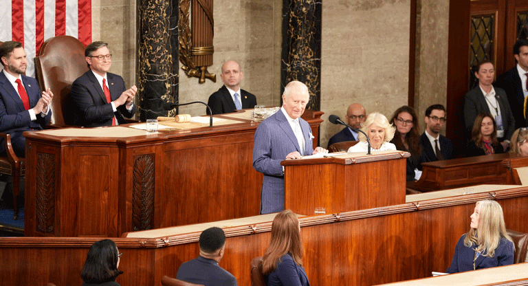 Rey Carlos III pide en el Congreso de EE.UU defender a Ucrania