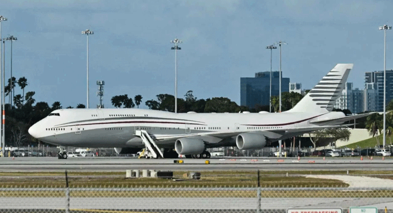 EE.UU apunta al 4 de julio para desplegar el jet regalado por Qatar como Air Force One