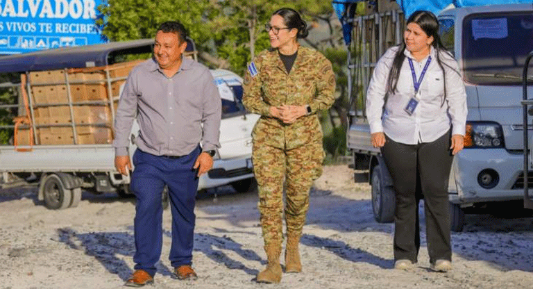 El uniforme que no cruzó la frontera