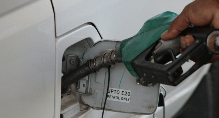 Precios de combustibles se congelan en el país por segunda quincena consecutiva