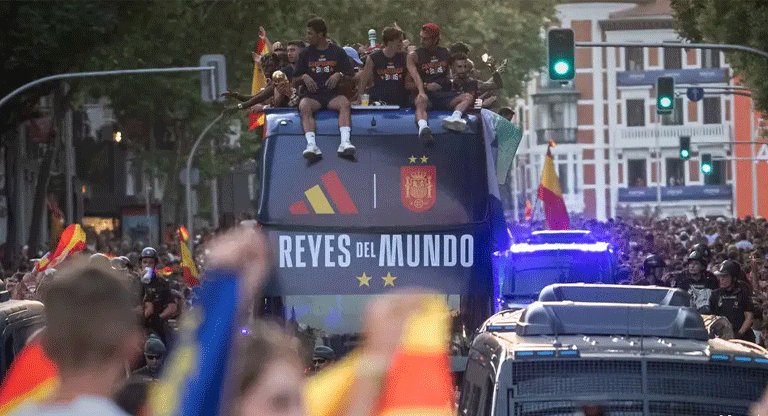 Dos millones de personas recibieron en Madrid a la selección de España
