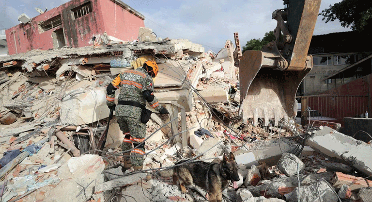A un mes de los devastadores terremotos en Venezuela se cuentan 5,398 muertos