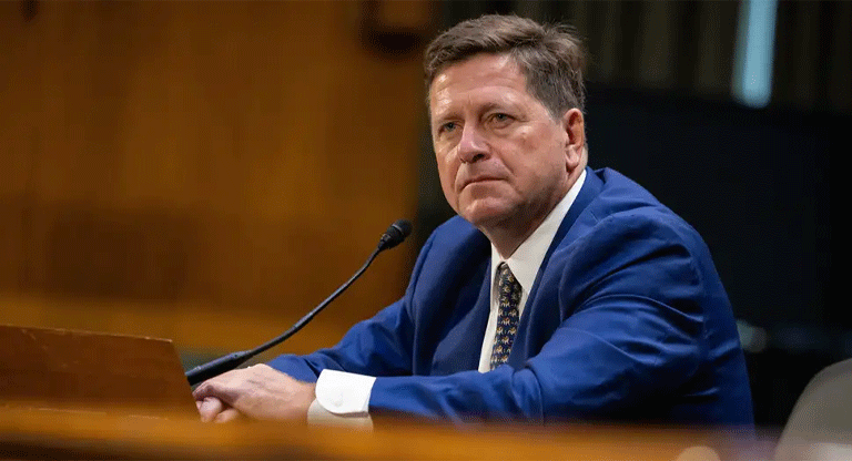 Un exfiscal se convierte en jefe de Inteligencia de EE.UU