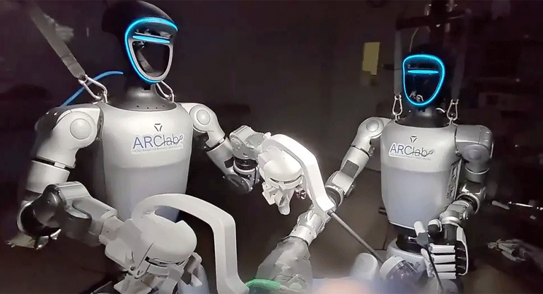 Robots humanoides operan a un cerdo vivo por primera vez