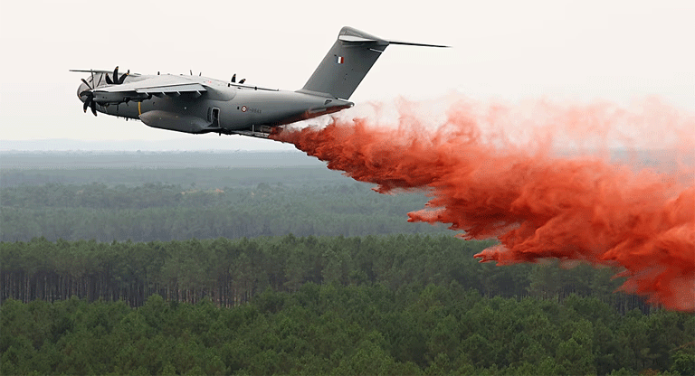 Francia ya utiliza un A400M con kit antiincendios