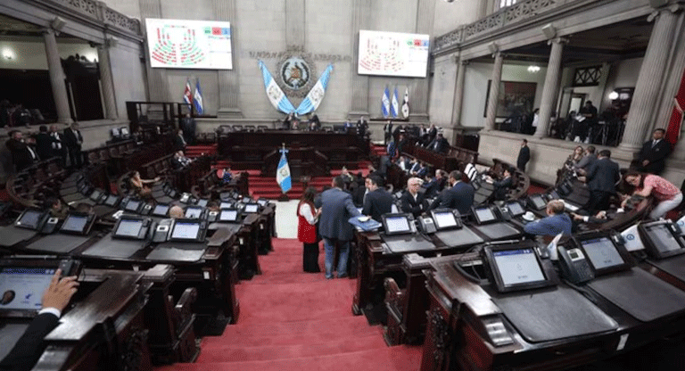 Congreso de Guatemala interpelará a 12 de 14 ministros del gobierno de Bernardo Arévalo