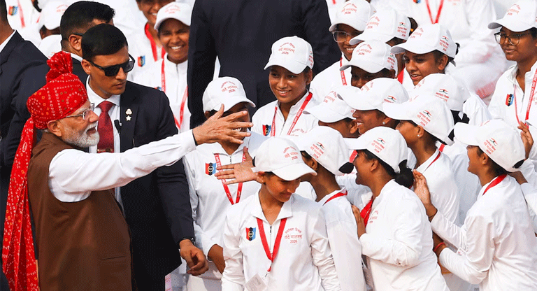 India formará a 10 millones de jóvenes en inteligencia artificial en un año