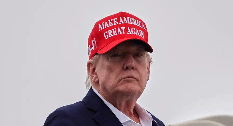 Trump amenaza con bombardear “sin piedad” a Omán