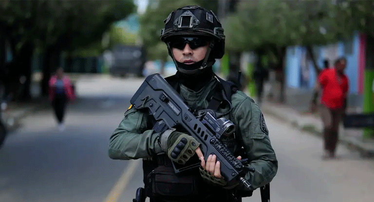 Grupo armado ataca con drones un cuartel militar en Colombia