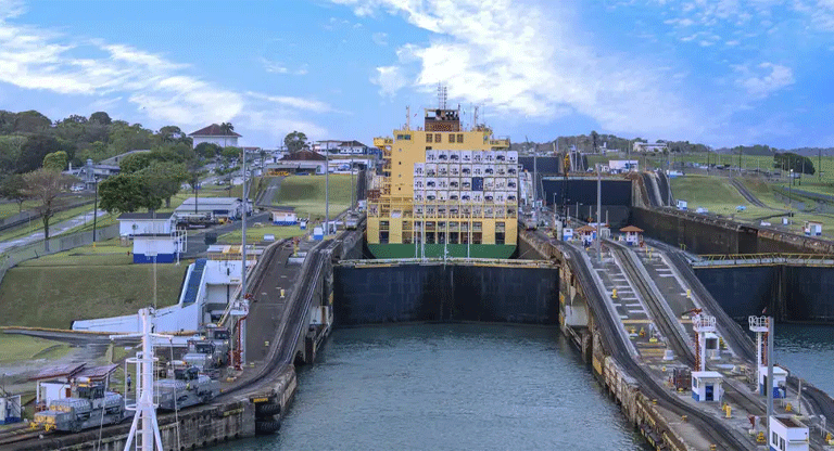 Canal de Panamá reduciría más tránsito de buques por El Niño