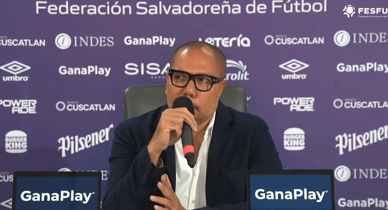 FESFUT mantiene al Bolillo Gómez, la Selecta llega ante Jamaica con 9 derrotas