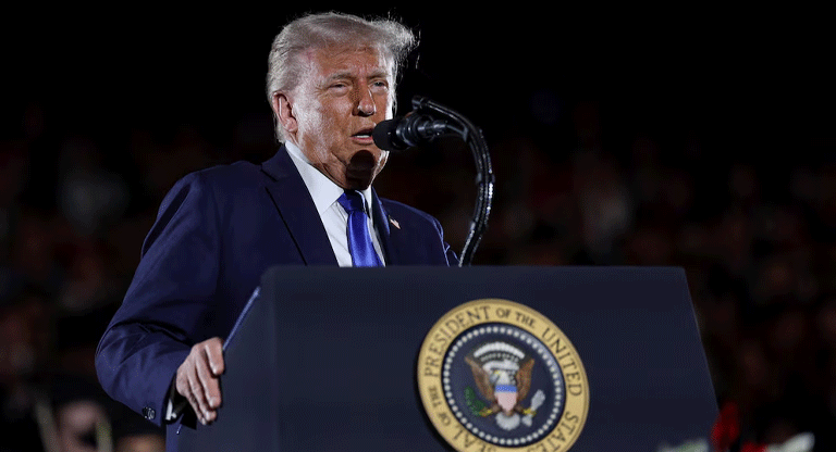 Trump prometió USD 5,000 a los adultos de EE.UU si los republicanos ganan las elecciones de medio término