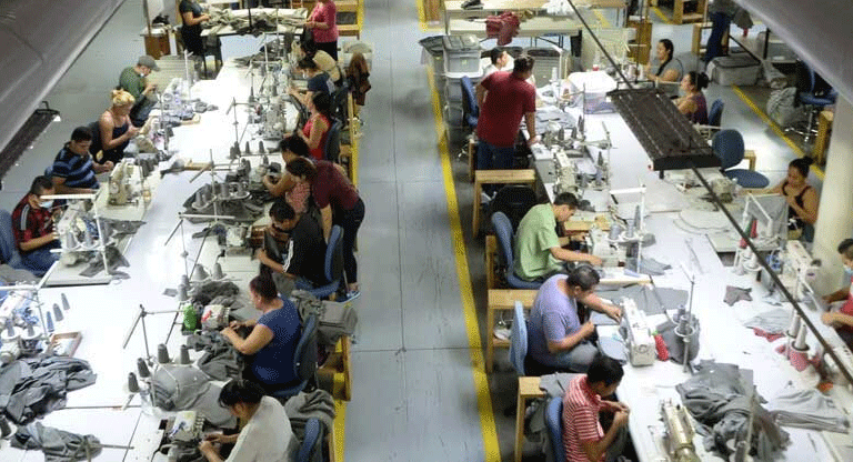 Exportaciones textiles de El Salvador caen un 6.5% hasta agosto