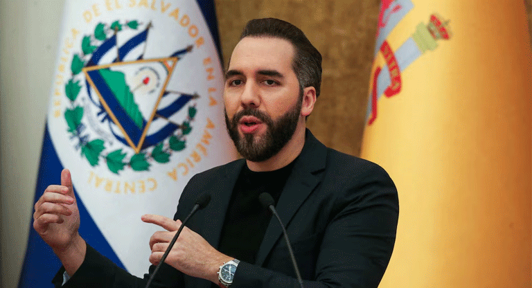 Bukele prevé una baja de las tarifas eléctricas tras promesa de inversión de Grupo COX en El Salvador