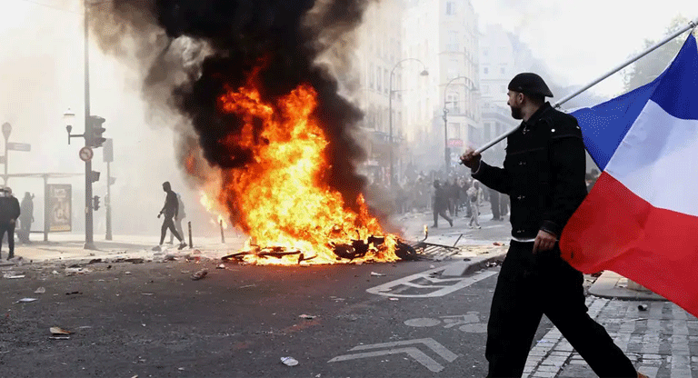 Medio millón de personas protestan en Francia, 1,200 detenidos