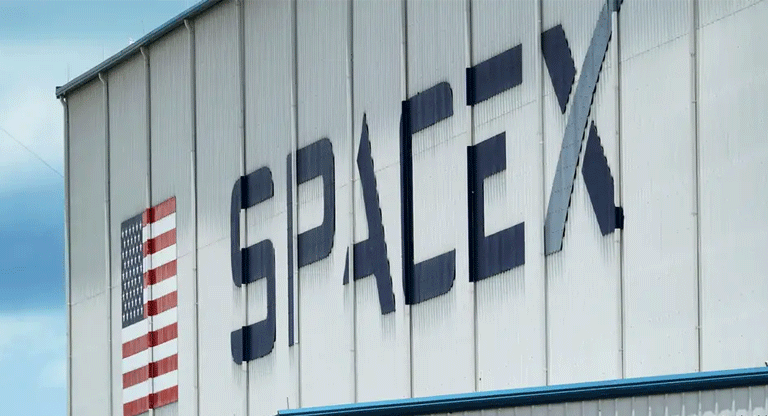 Elon Musk promete una acción de SpaceX a cada niño en EE.UU en 2027