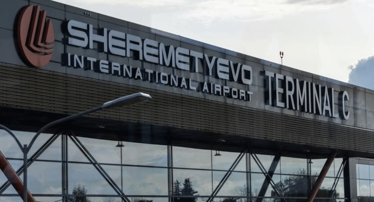 Drones ucranianos paralizaron los aeropuertos de Moscú durante casi nueve horas